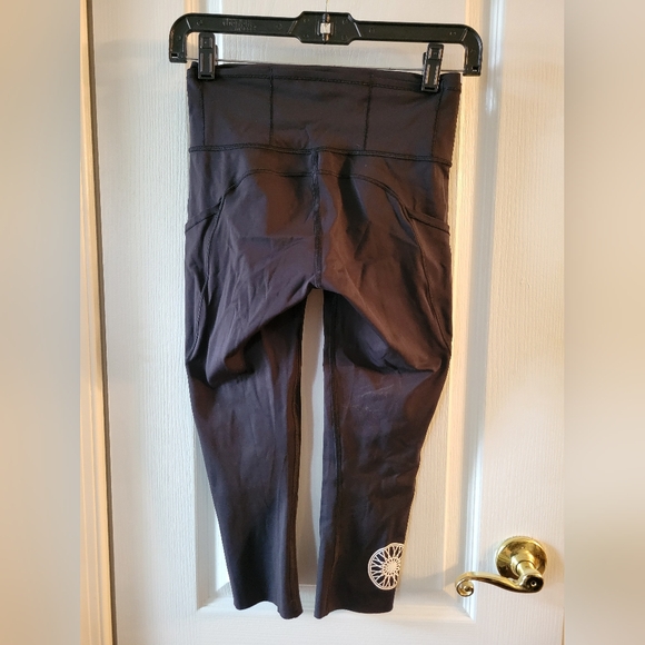 Lululemon Fast & Free Crop II *Nulux 19" SoulCycle Washington DC Black Size 4 - Picture 5 of 14